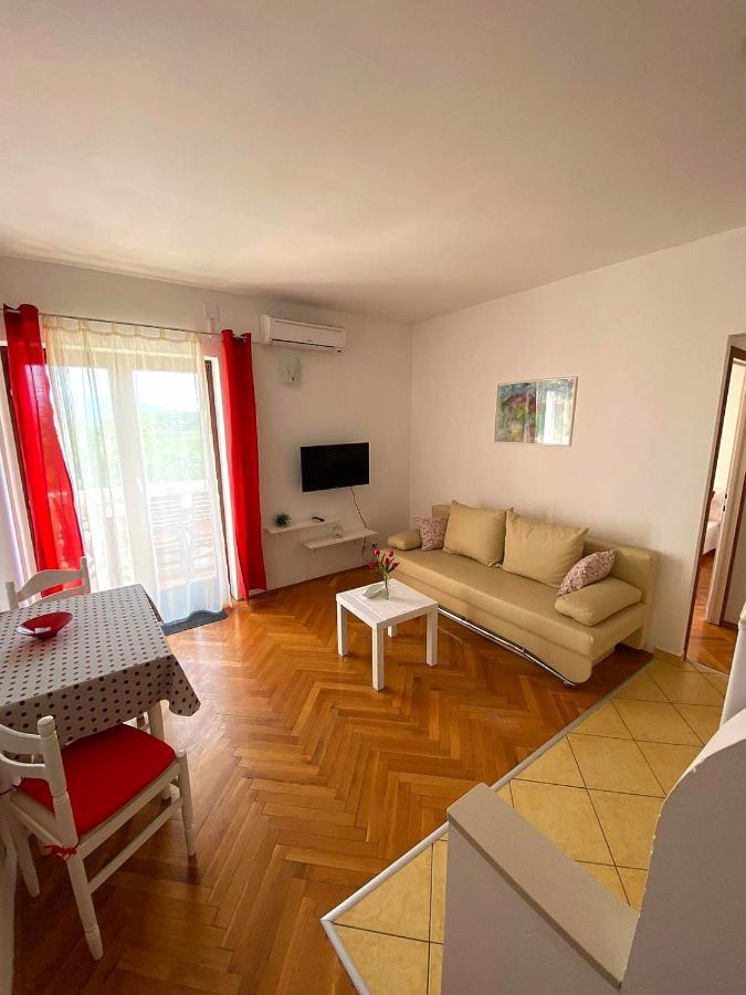 Apartments Zile Sućuraj Exteriör bild